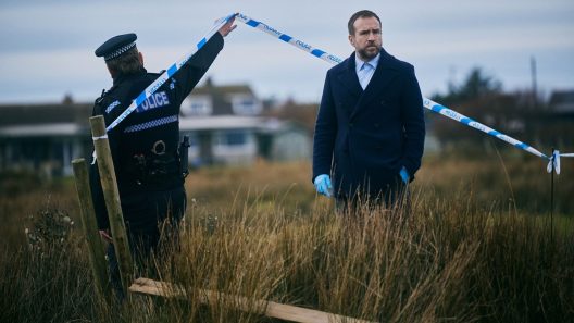 Under Salt Marsh, seriale, seriale online, seriale pe SkyShowtime, SkyShowtime, seriale noi